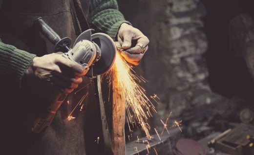 Izposoja brusilnega stroja